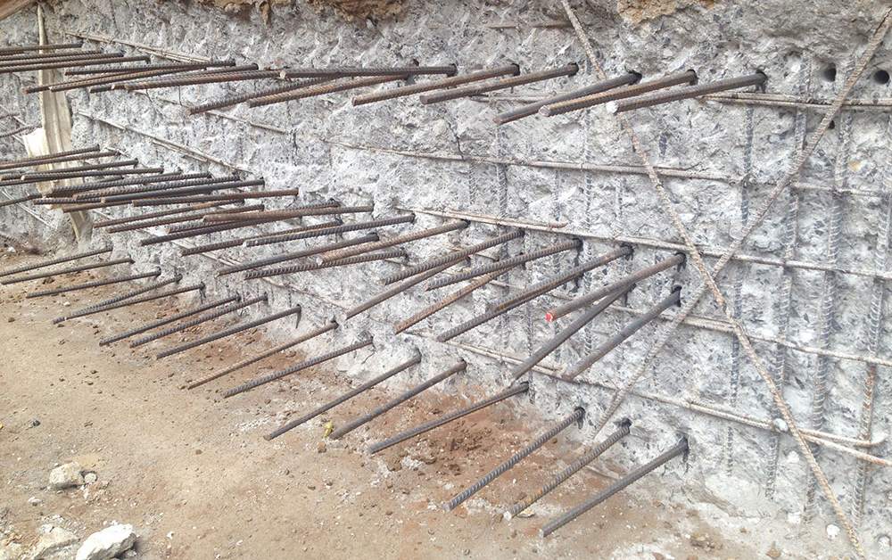 Một số lưu ý quan trọng khi sử dụng keo cấy thép