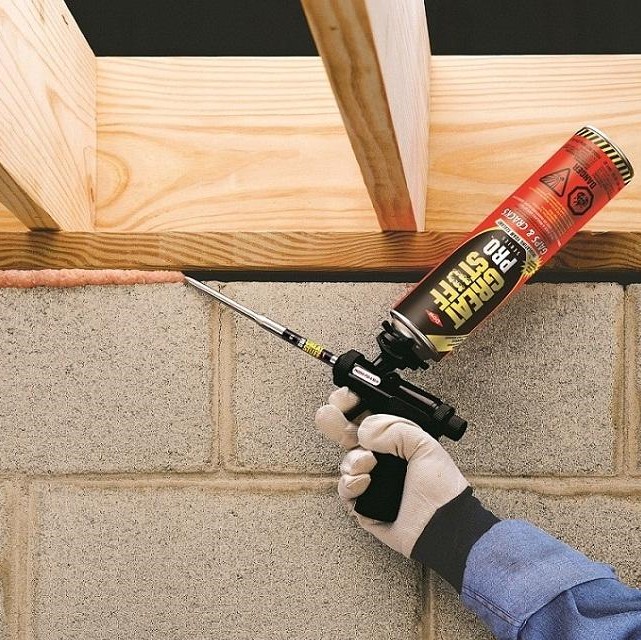 Các bước thi công keo PU Foam xử lý nứt tường chuẩn kỹ thuật