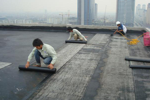 Nguyên nhân khiến chống thấm tạo màng bị bong tróc